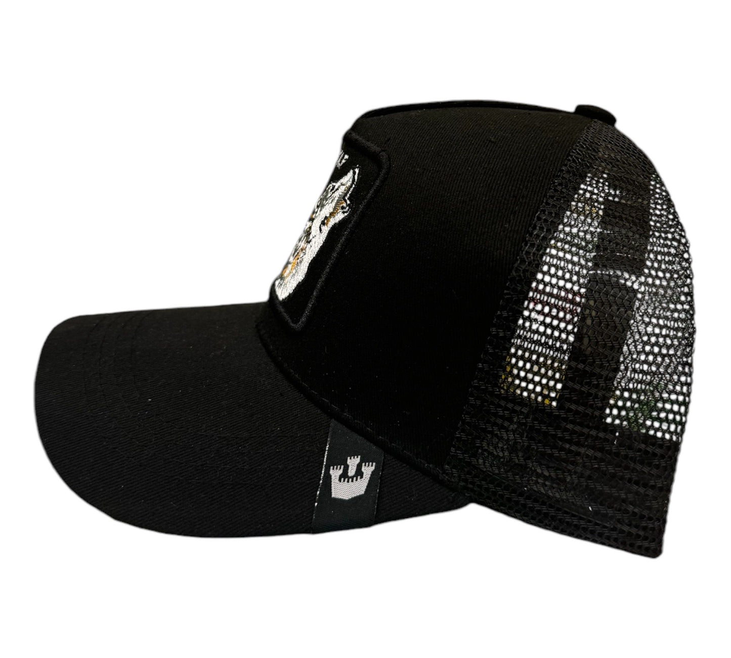 Gorra de lobo grabada