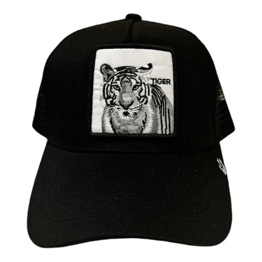 Gorra de tigre grabada